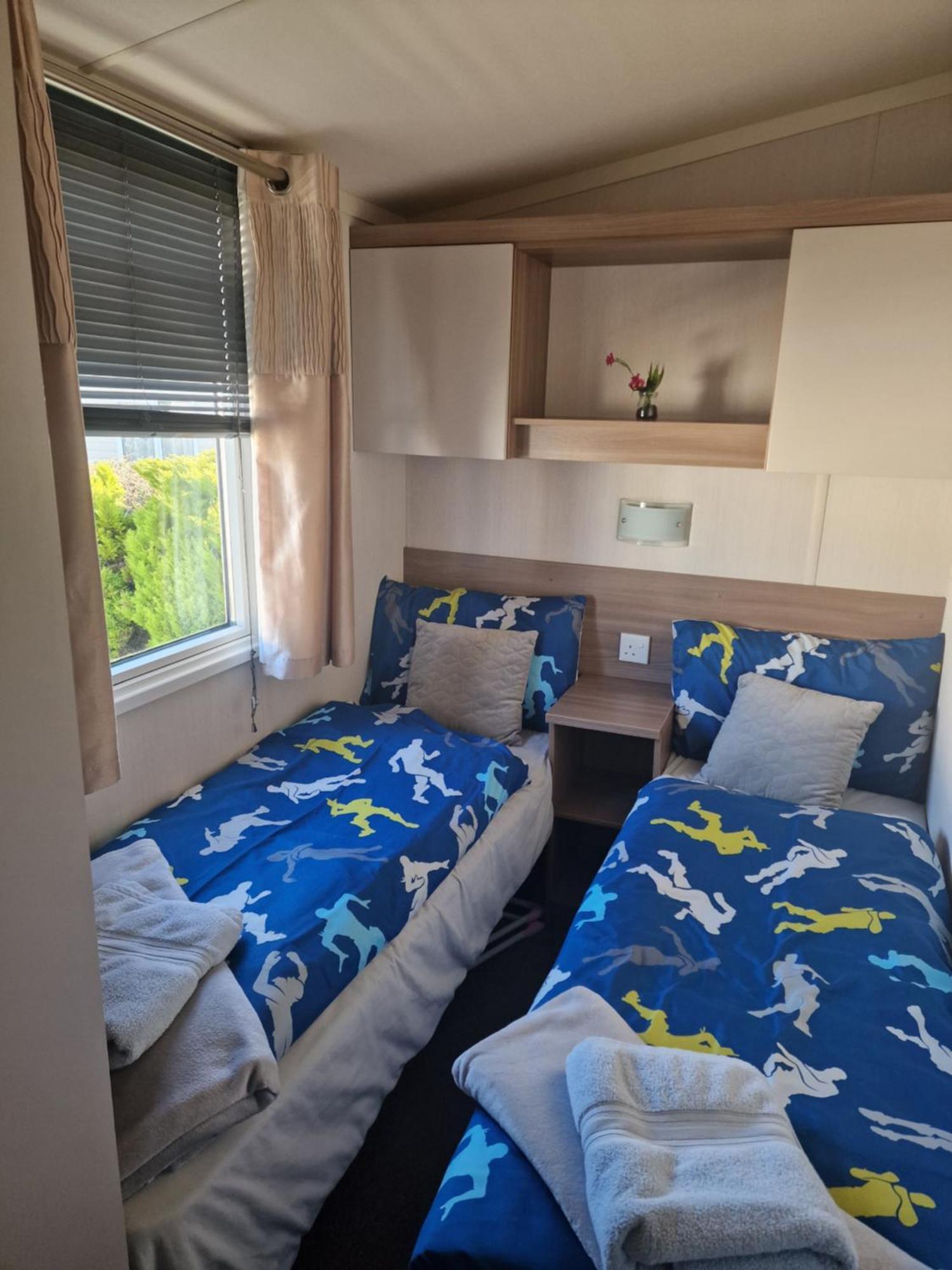 מלון Durdlee Door, D27, Main Rd, West Lulworth, Wareham Bh20 5Pu מראה חיצוני תמונה